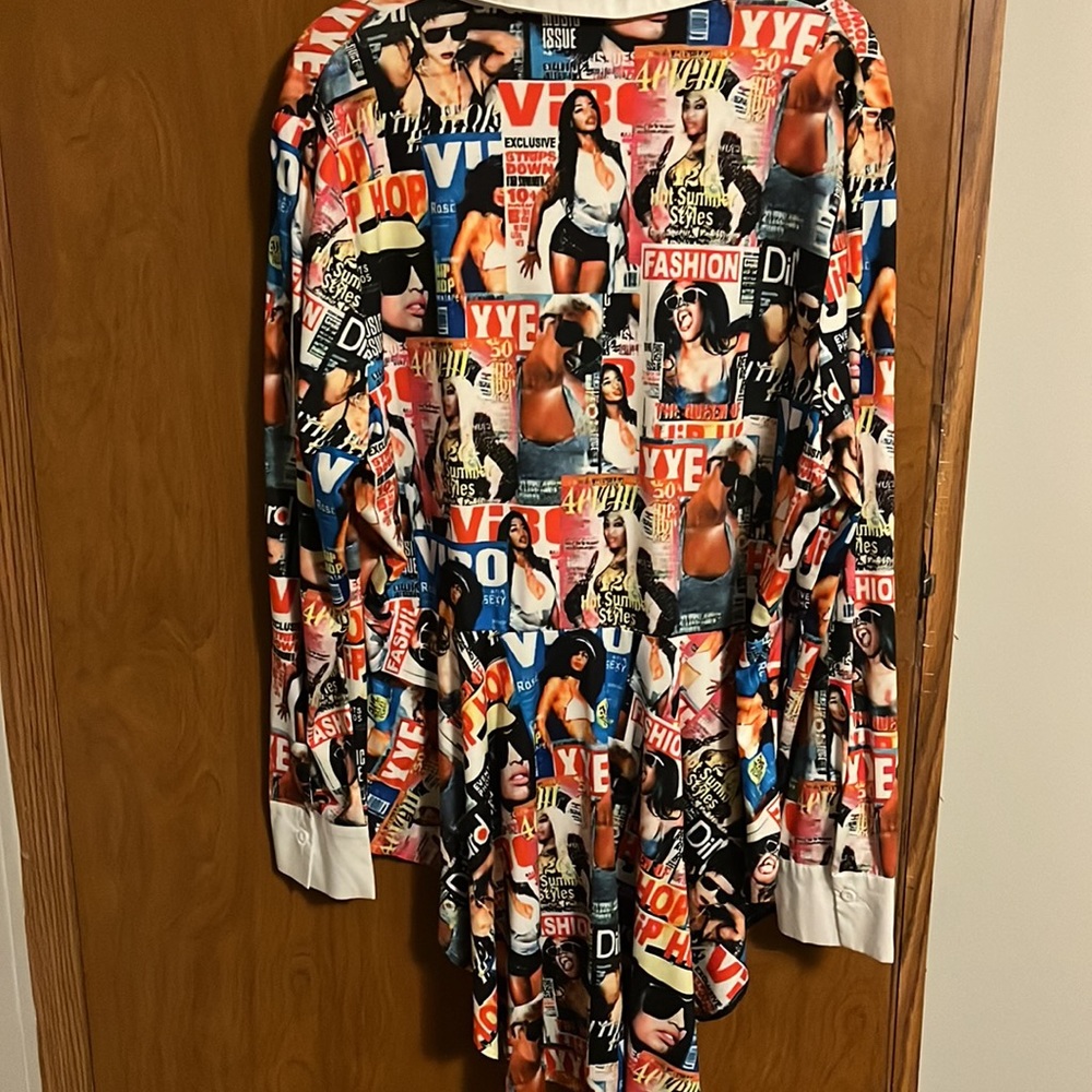 Top with low back - Picture 2 of 2